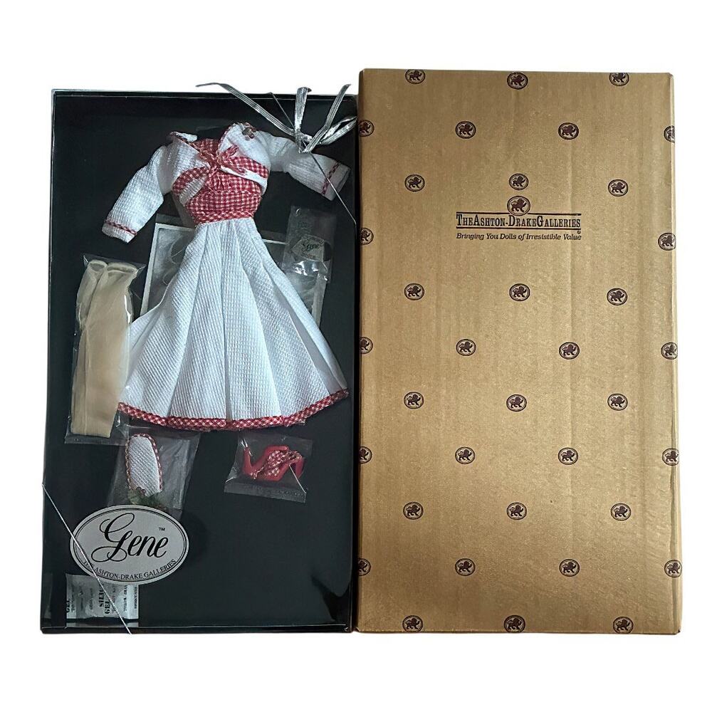 1999 Ashton Drake Gene Marshall “Picnic in the Country “Ensemble Outfit NRFB